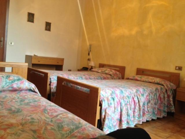 Albergo Ristorante La Scaiola Nuvolera Habitación foto